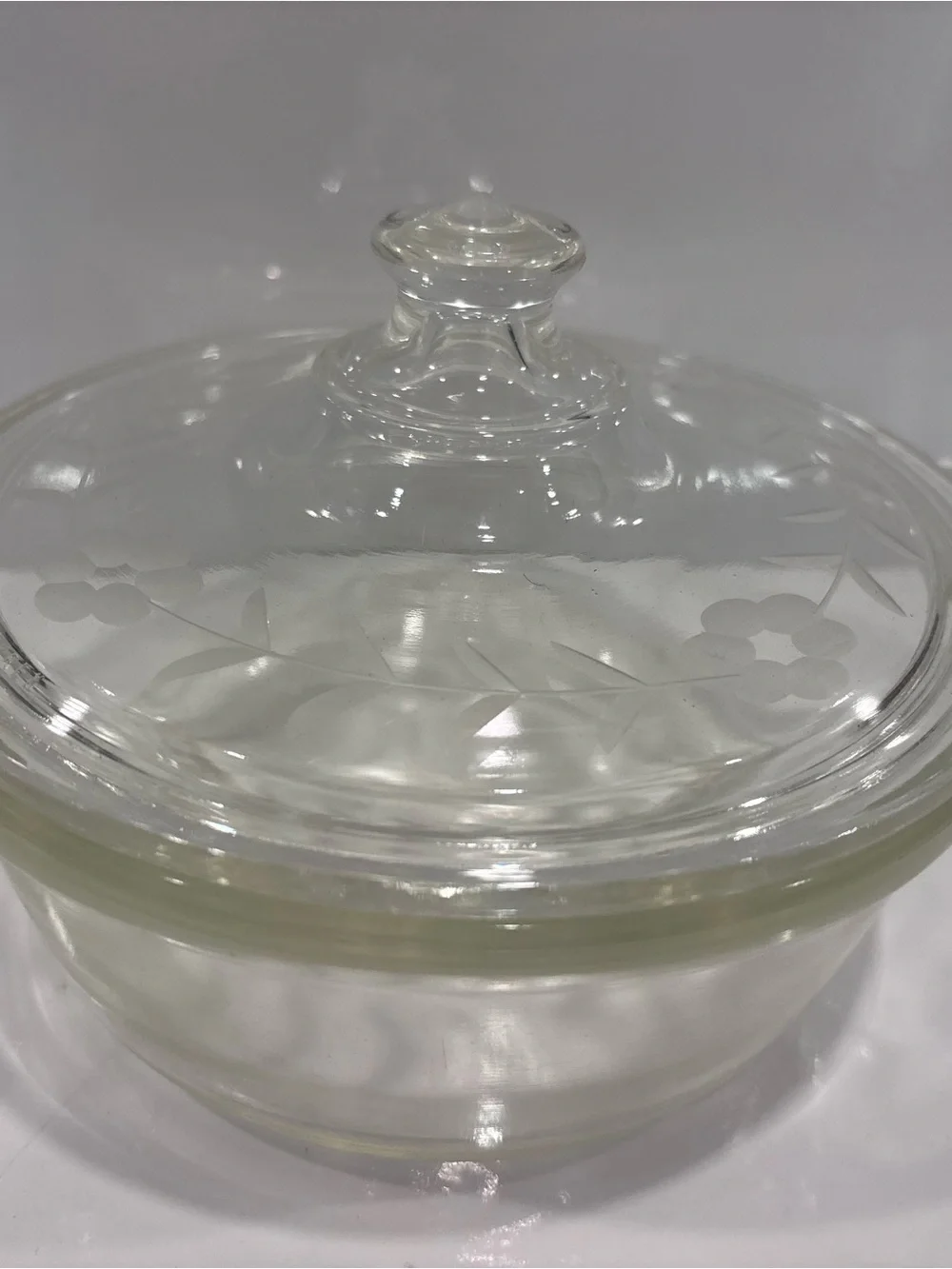 Clear Glass Lidded Pyrex vintage casserole - Floral Etch